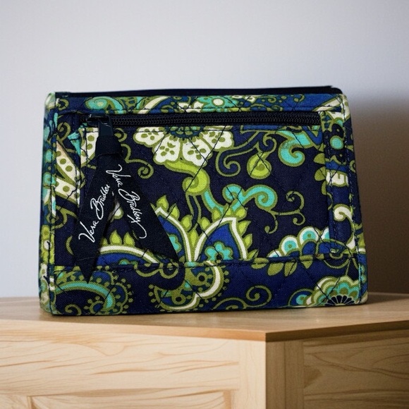 Vera Bradley Rhythm & Blues Tri-Fold Wallet – Cobalt Blue Green Floral - Picture 2 of 4